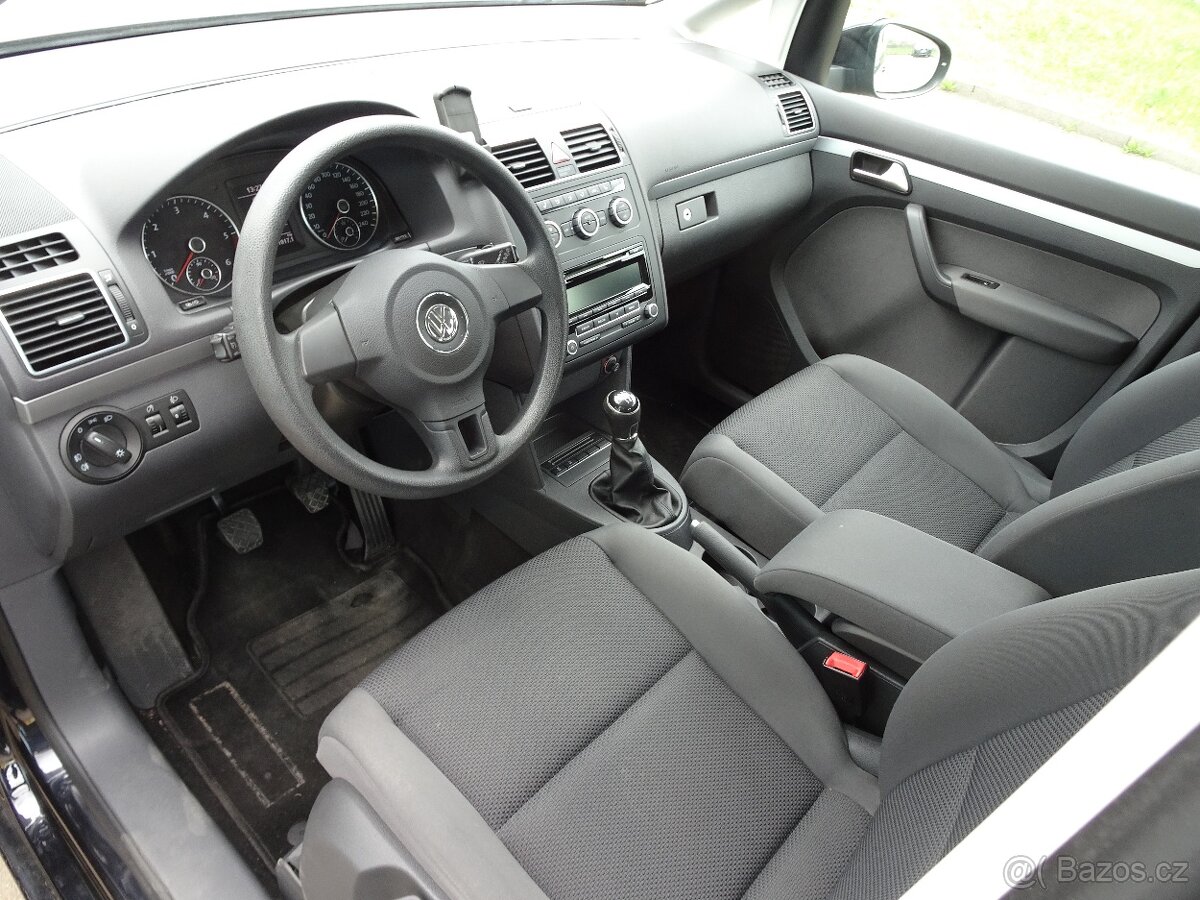 Volkswagen Touran 1.6 TDi - 11
