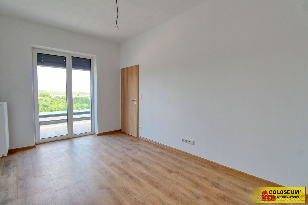 Znojmo, pronájem bytu OV 2+kk, 62 m², terasa – byt - 11