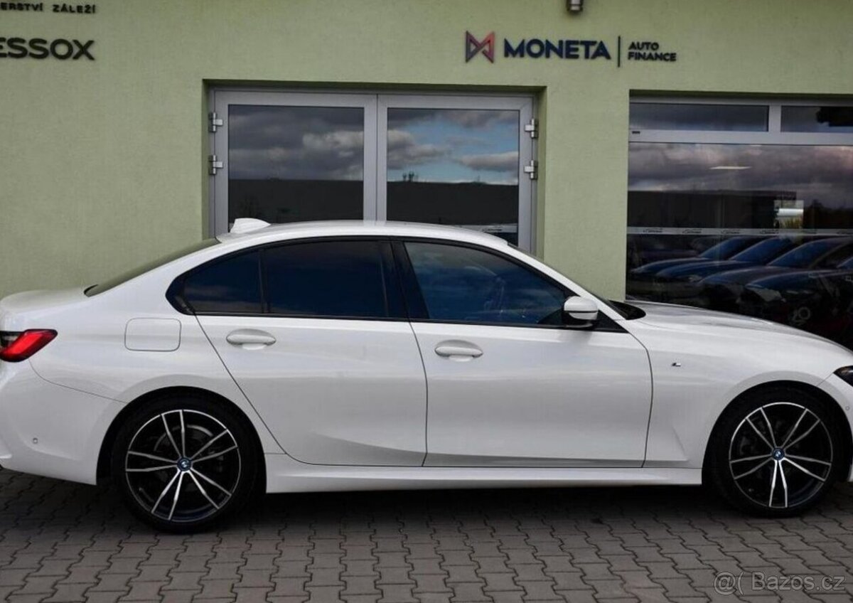 BMW Řada 3 320d xD M-SPORT ČR - 11