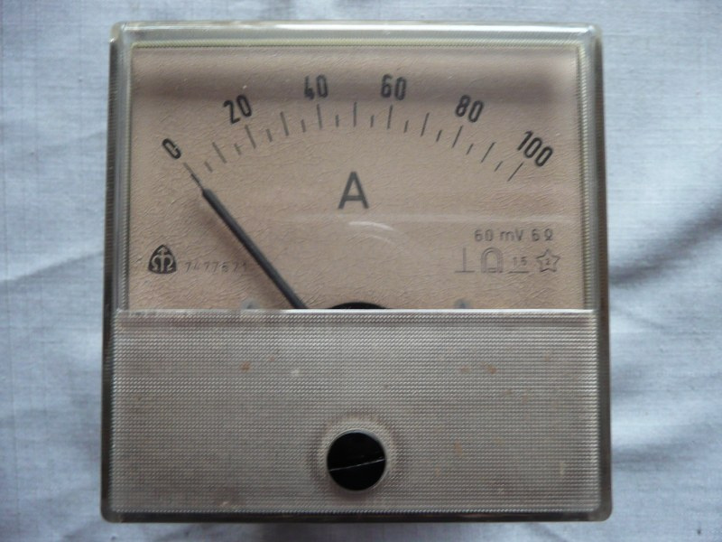 Panelové měřící přístroje - 11