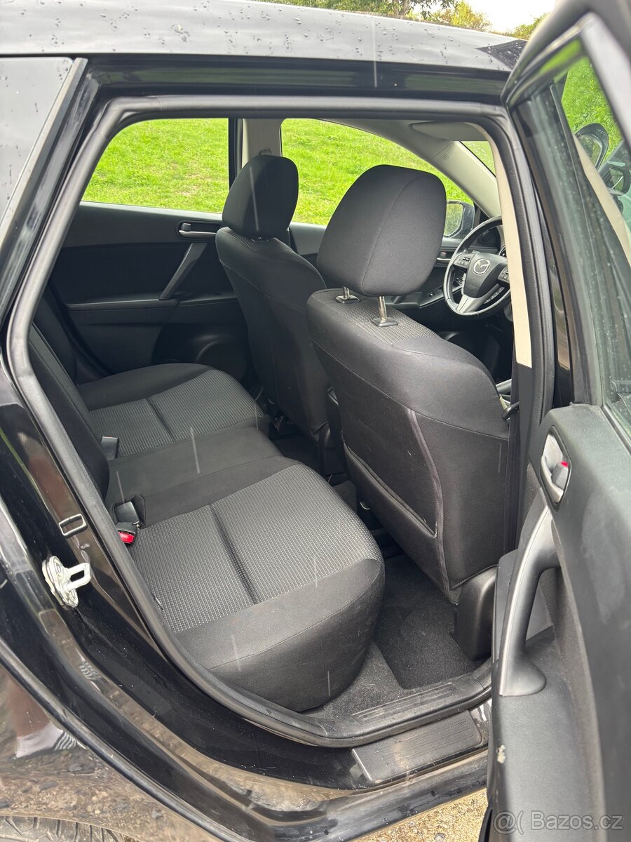 Mazda 3 / 2.2 (2011) - 11