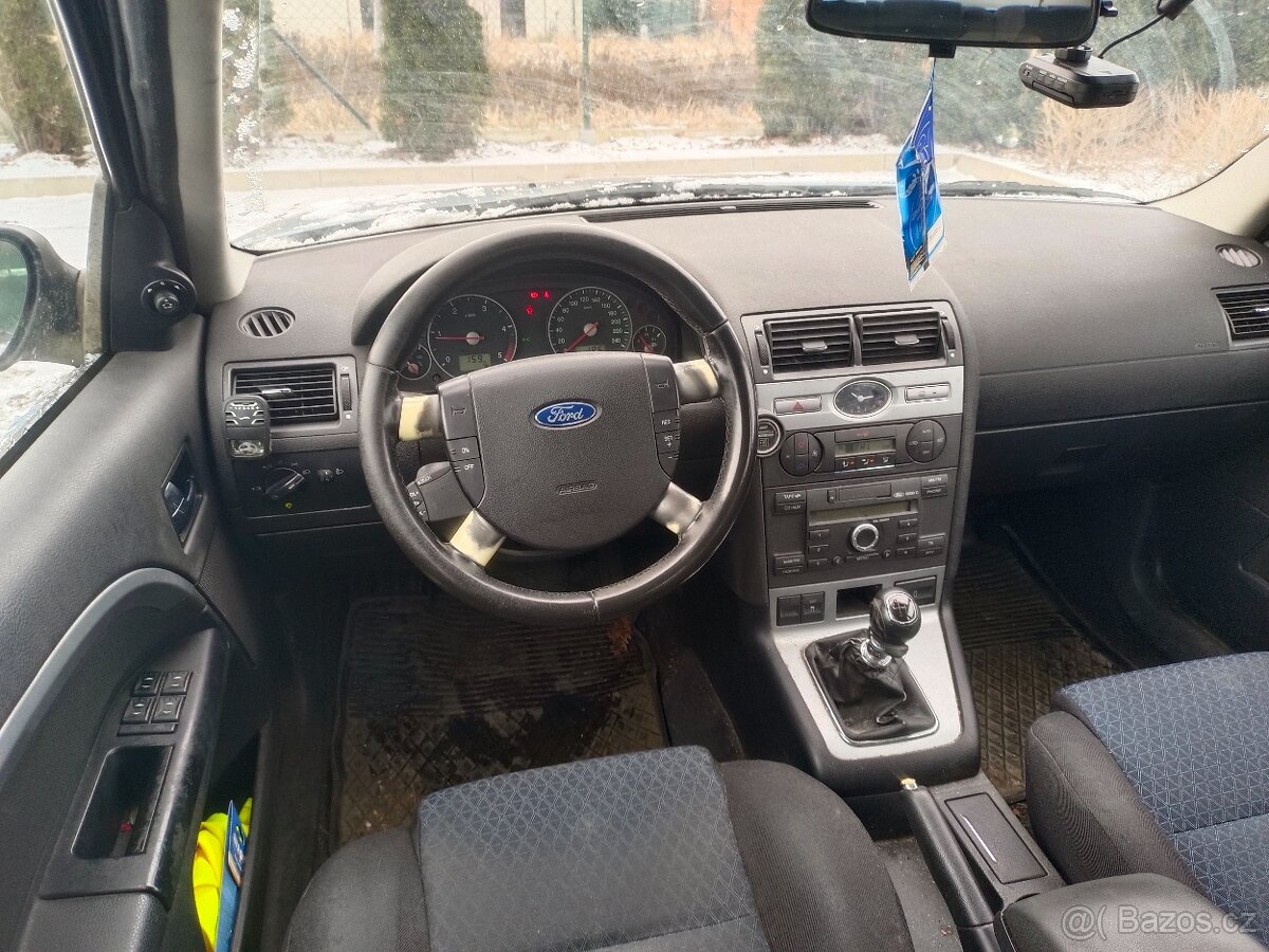 Ford Mondeo kombi 2.0 TDCi - 11