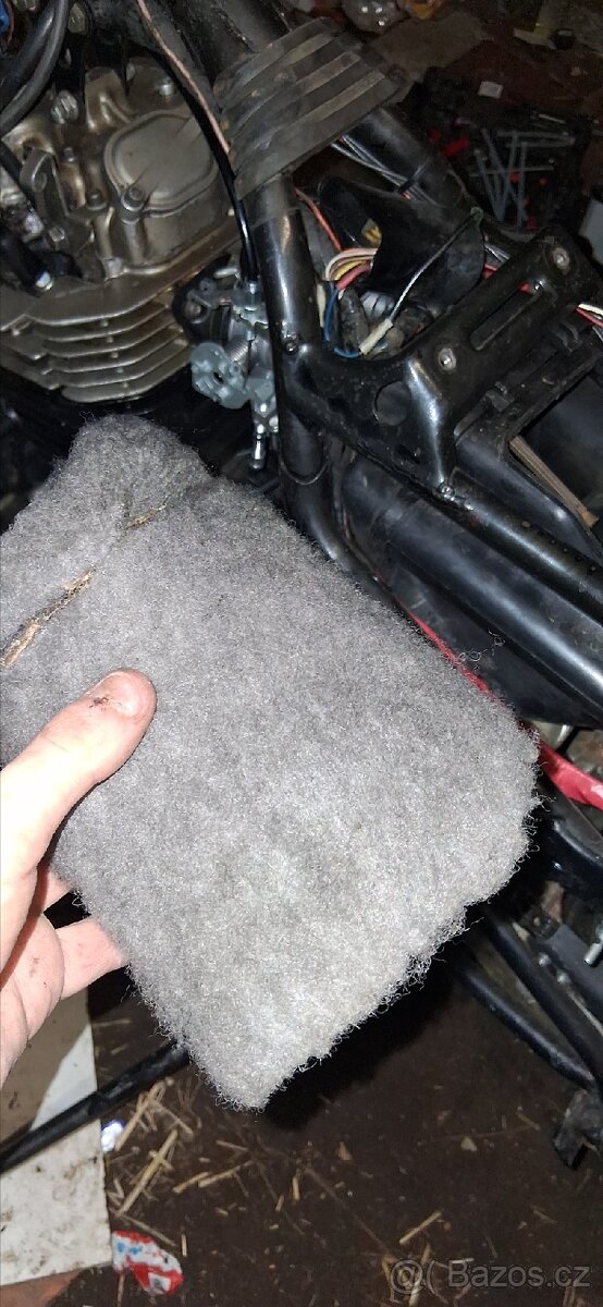 Prodám suzuki dr 600 nepojizdna - 11