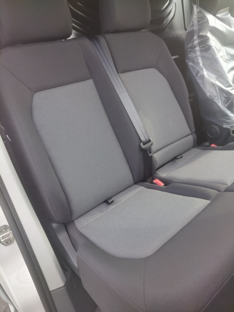 Volkswagen Crafter - 11