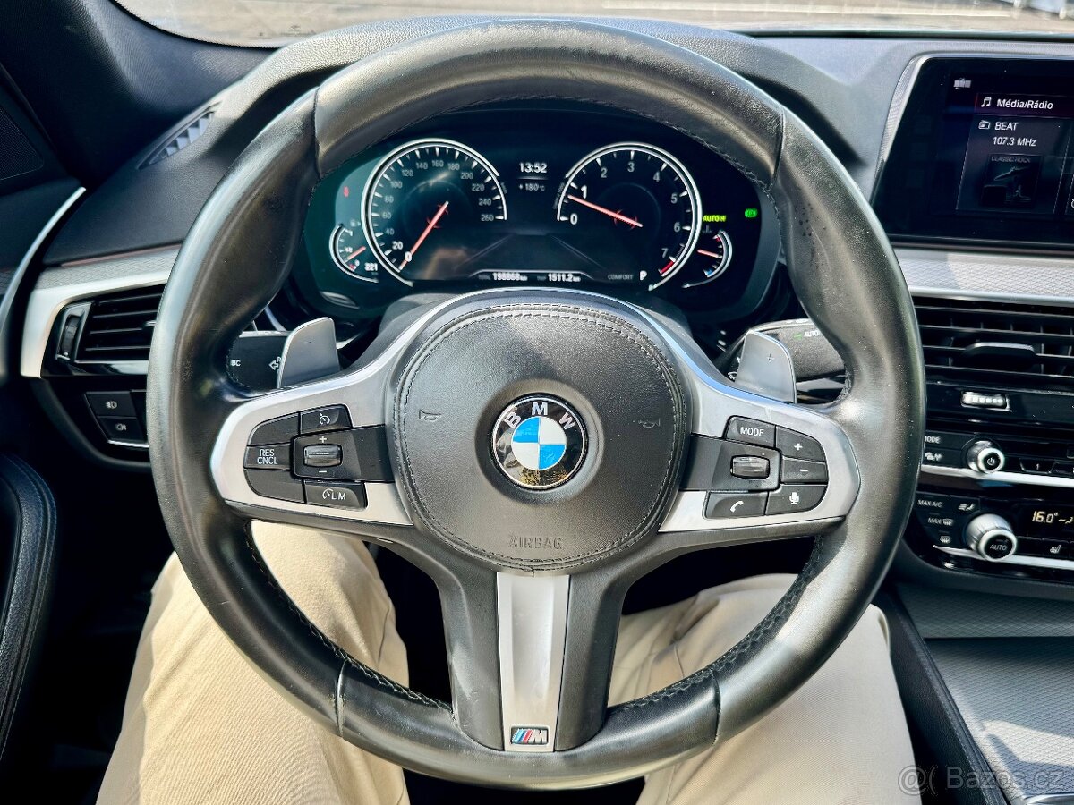 BMW G30 540i M-Paket CZ/HUD/šíbr/alcantara/keyless - 11