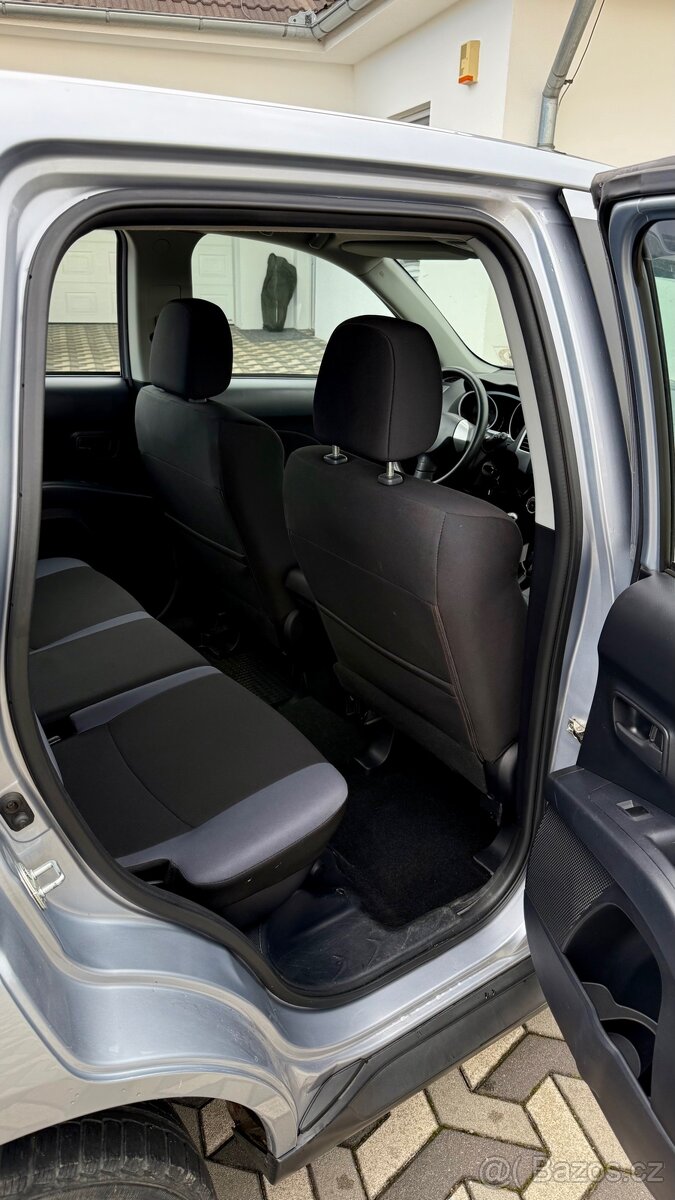 MITSIBISHI OULANDER 2.0i 108kw - 11