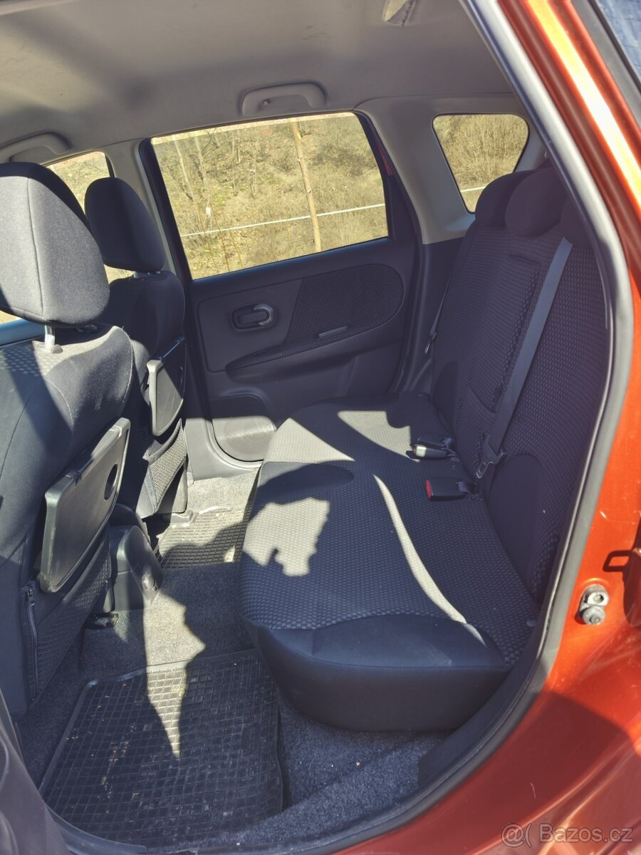 NIssan Note 1.6, benzín, rok 2006 - 11