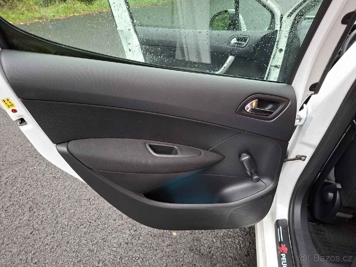 Peugeot 308 2013 - 11