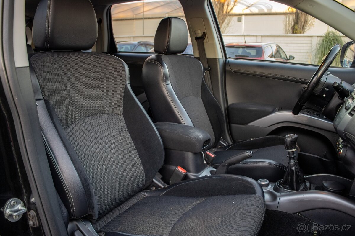 Mitsubishi Outlander 2.2 DI-D 4x4 - 11