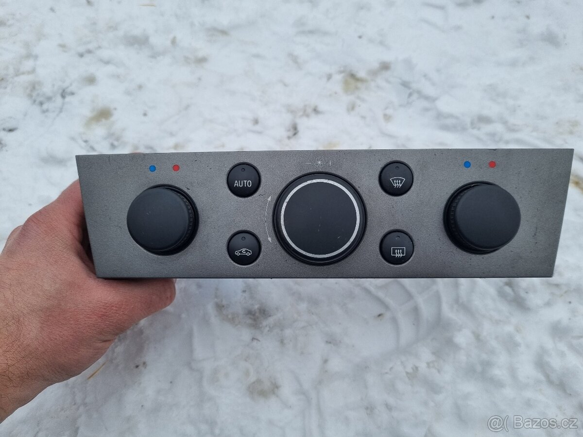 Opel Vectra C facelift kombi - náhradní díly - 11