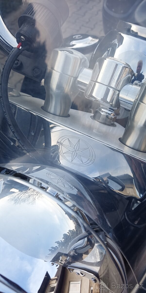 Yamaha XVS 650 Drag Star Classic - 11