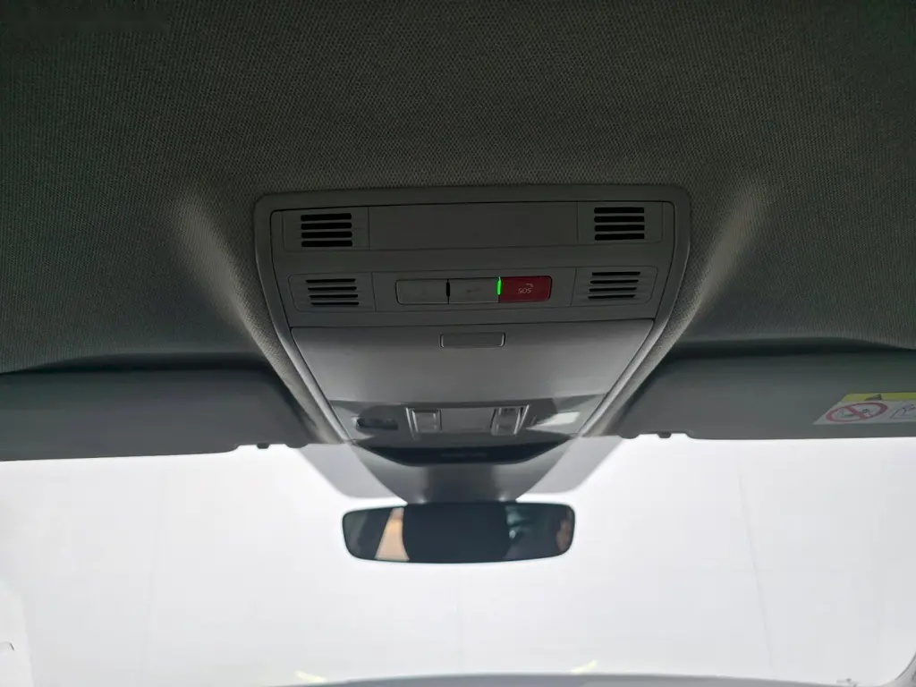 Škoda Scala, TOP SELECTION 1,0 TSi / 85 kW 1 - 11