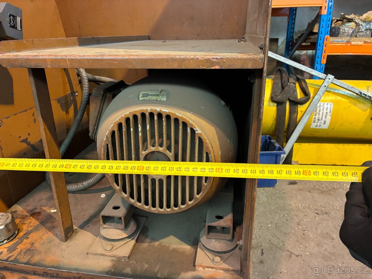 Švédská ohýbačka plechu 2500x6mm - 11