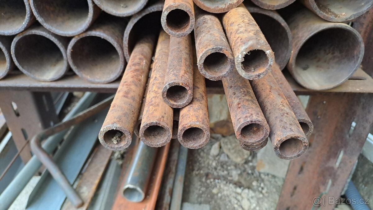 Konstrukční hutní materiál-nepoužitý - 11