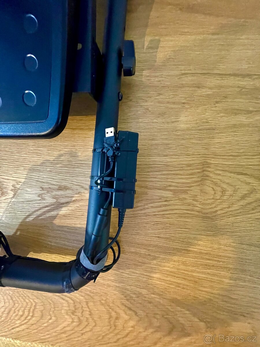 Logitech g920 s rámem - 11