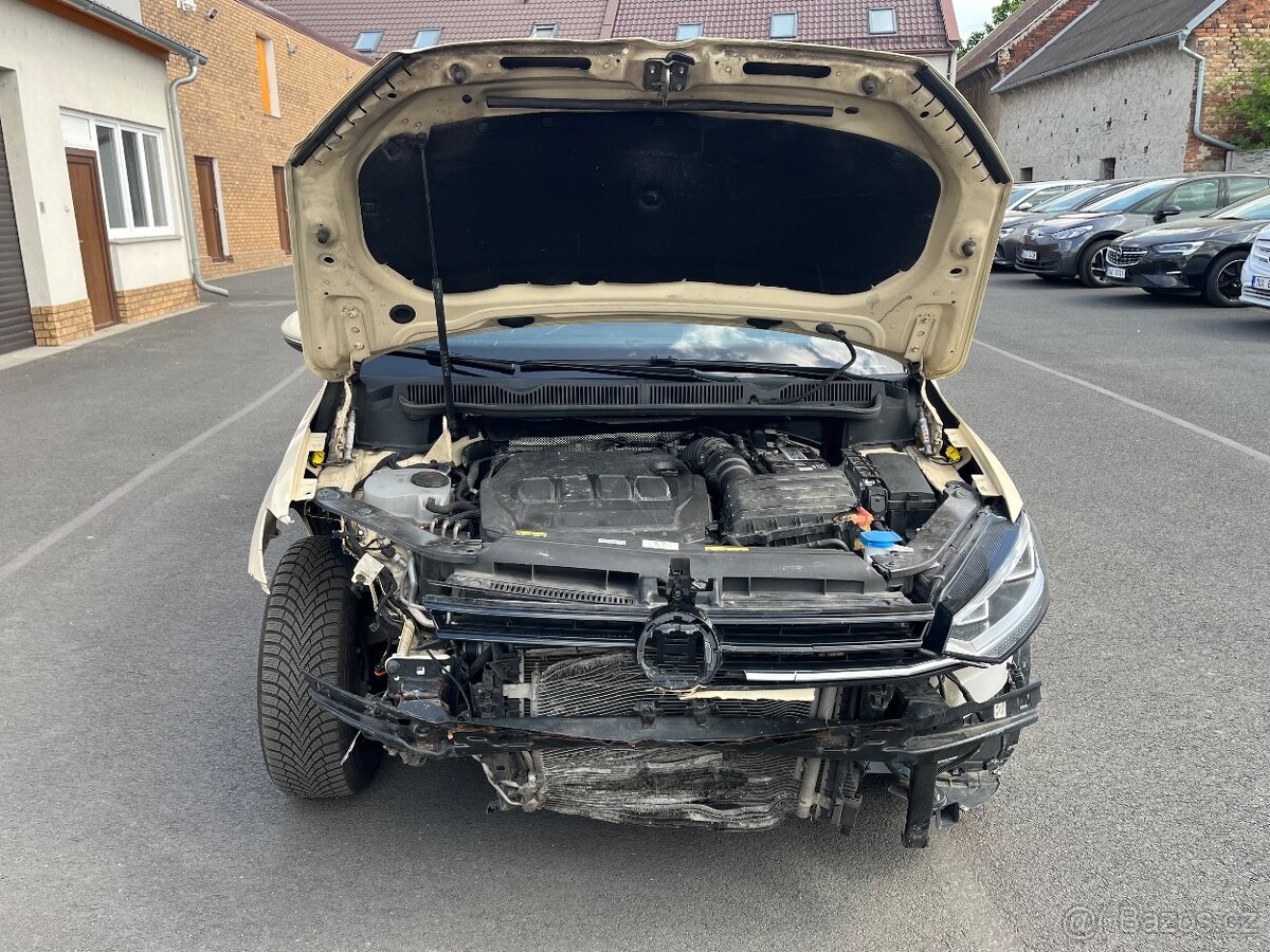 VW TOURAN 2.0TDI DSG 7míst rv.2022 - 11