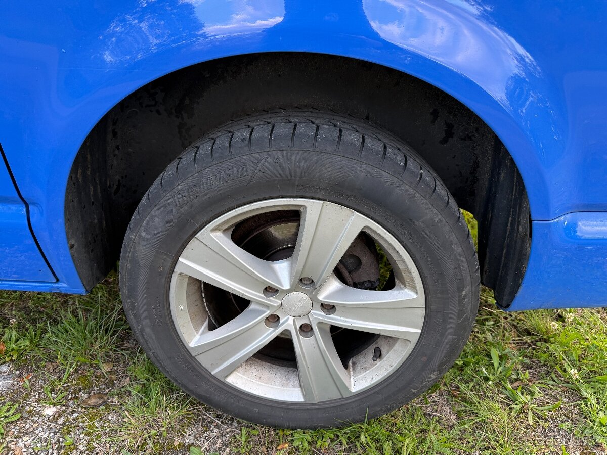 VW Multivan T5 77kW, dvoje šoupačky - 11