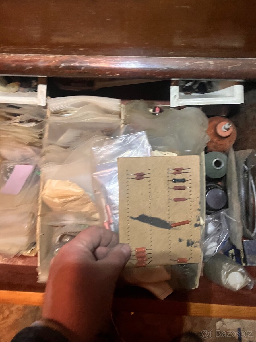 Stará Rádia ,díly , pájky - 11