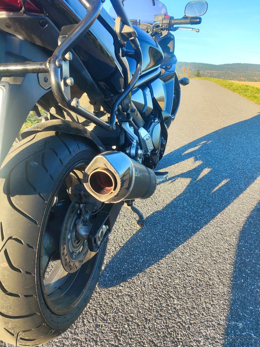 Suzuki GSX 1250 FA - 11