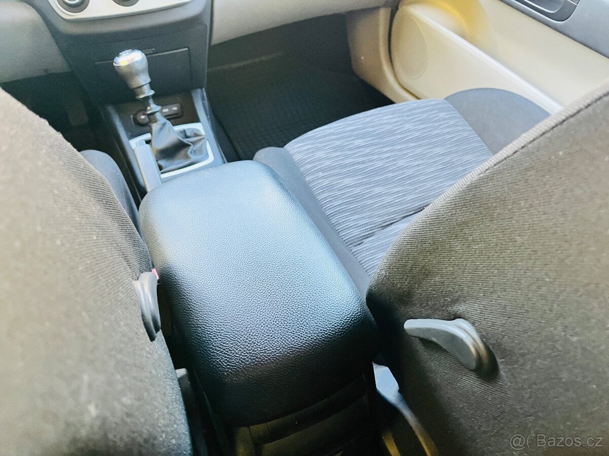 KIA CEED 1.4 i 80 kW BENZÍN MLHOVKY KLIMATIZACE. - 11