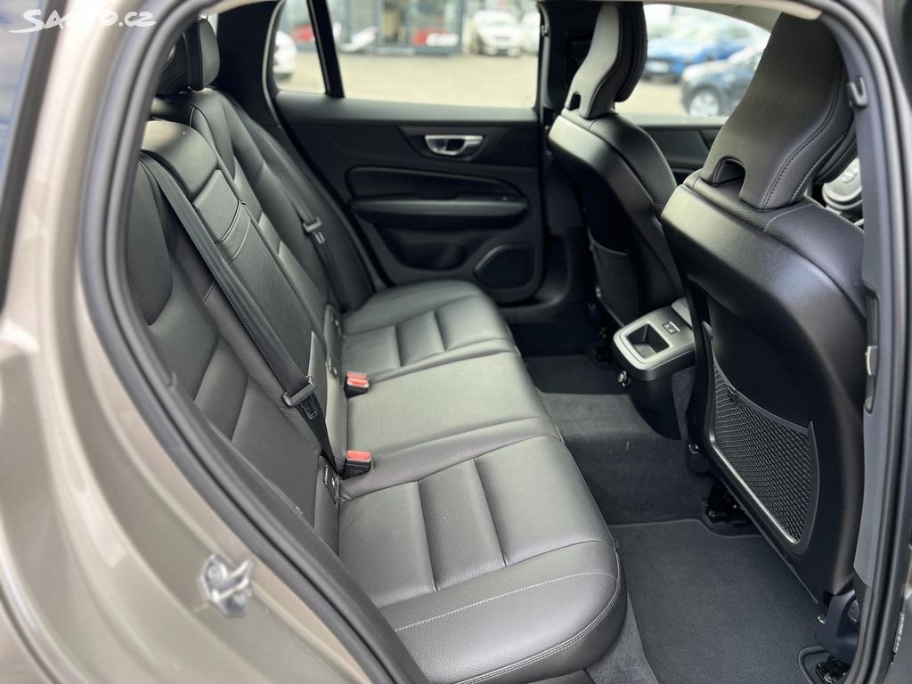 🚗 Volvo V60 2.0 D4 INSCRIPTION AUTOMAT ALU - 11