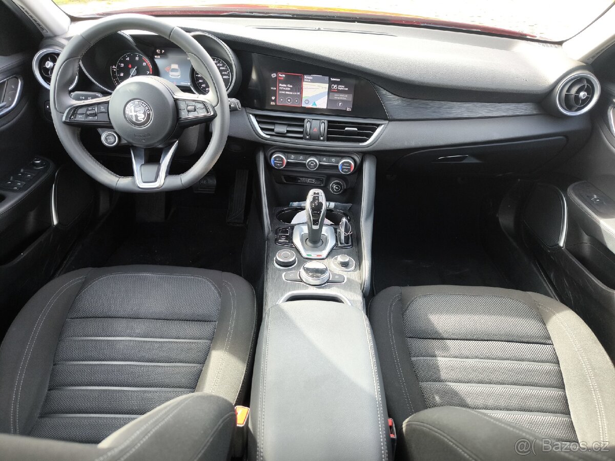 Alfa Romeo Giulia 2.0tb super - 11