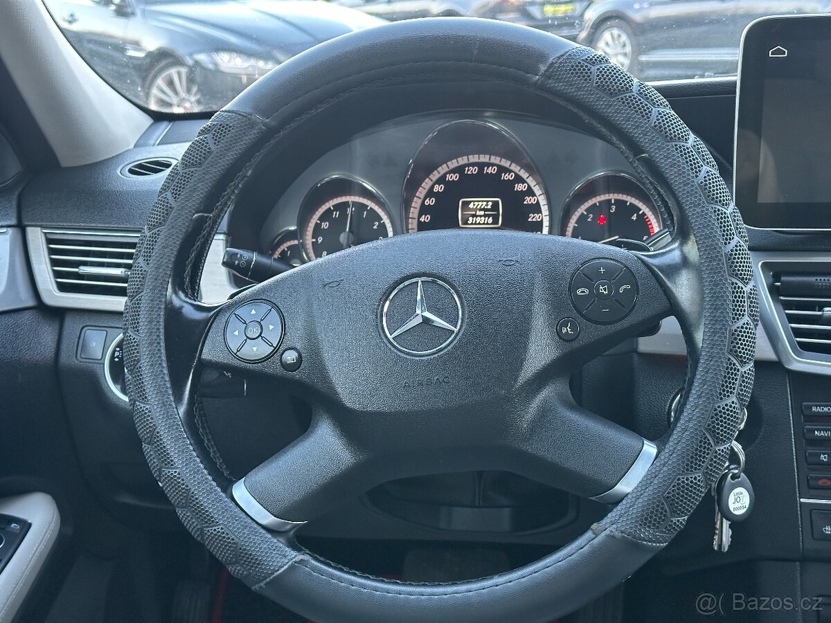 Mercedes-Benz E 350 2011 - 11