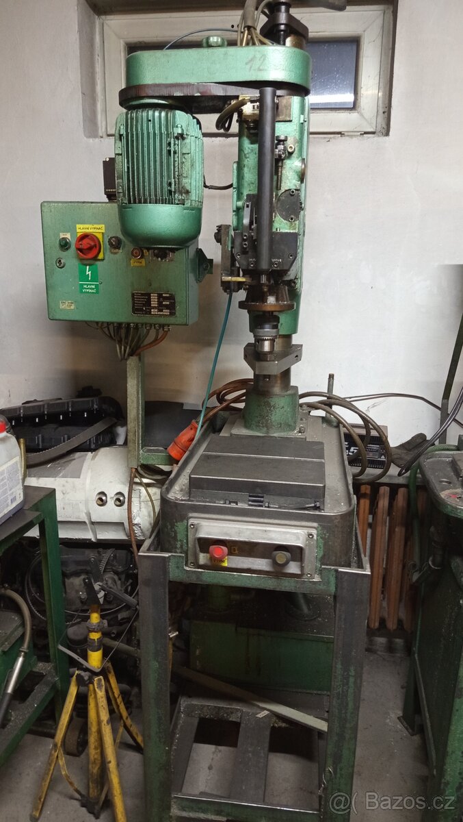 CHIRON – průmyslová sloupová vrtačka - 11