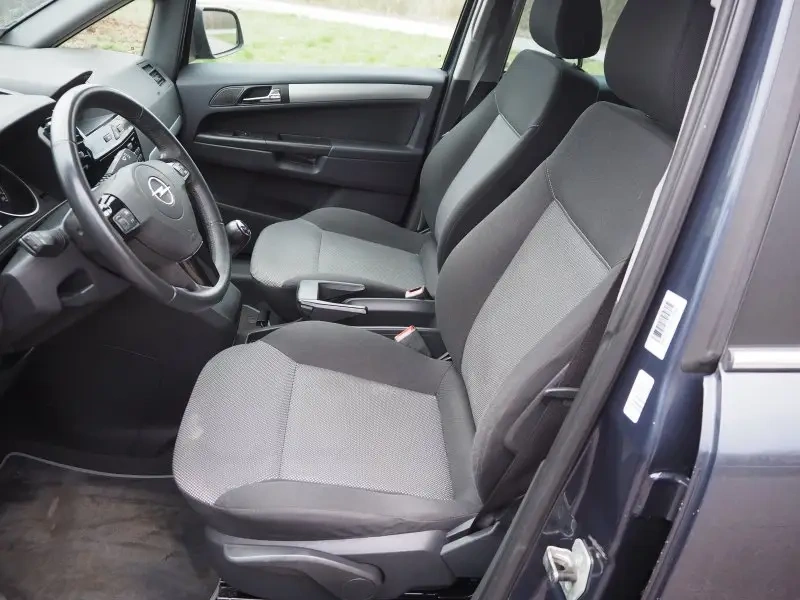 Opel zafira - 11