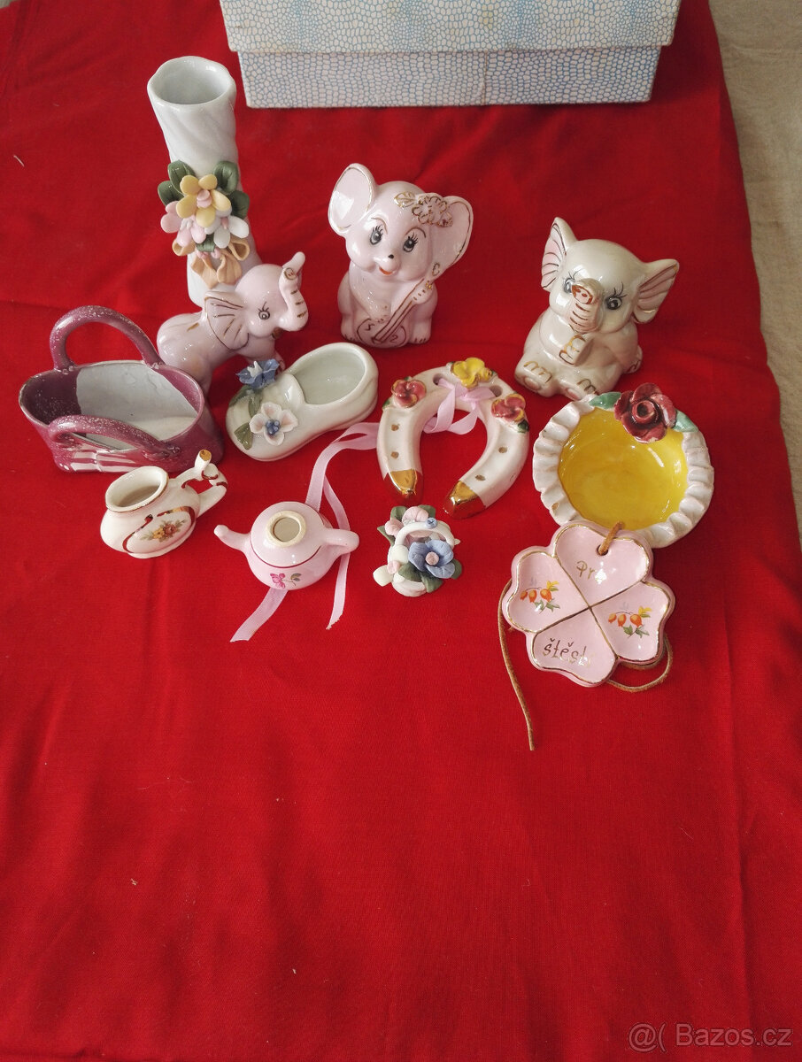 minicibulák a rúzné upomínkové předměty - 11