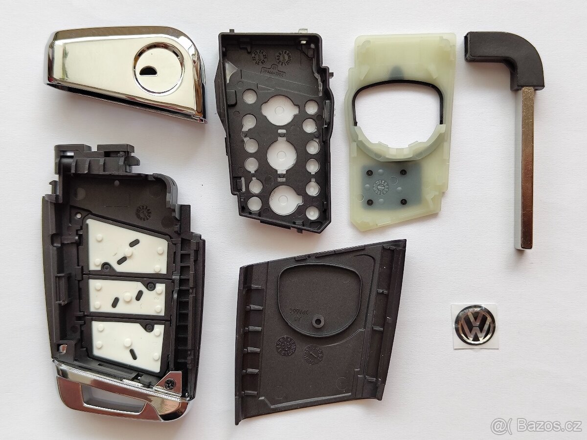 Klíč Škoda Superb Volkswagen Passat B8 + logo. Klíč bez log - 11