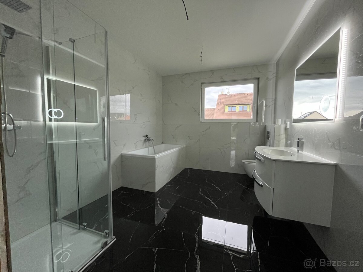 Prodej rodinného domu 107 m², pozemek 940 m², Sibřina - 11