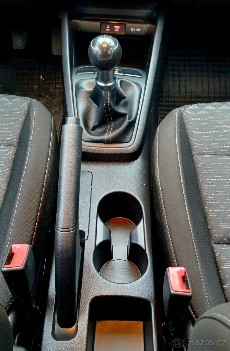 Kia Rio 1.2 po 1majiteli. - 11
