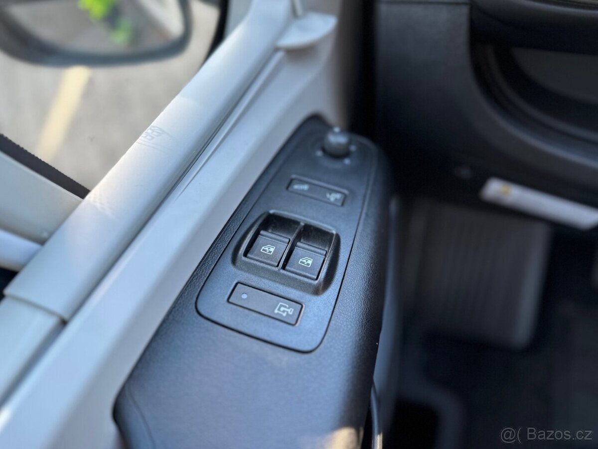 Forster 636 HB zvedací střecha - 11