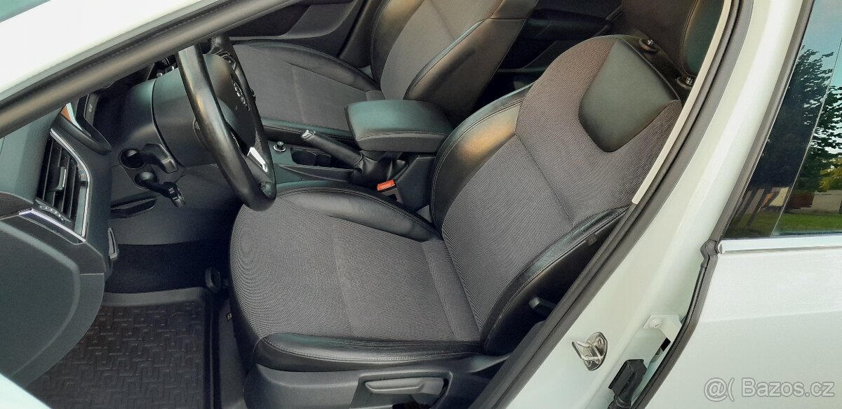 Škoda Octavia 3 1.4 TSI 110 KW STYLE FullLED ACC CANTON - 11