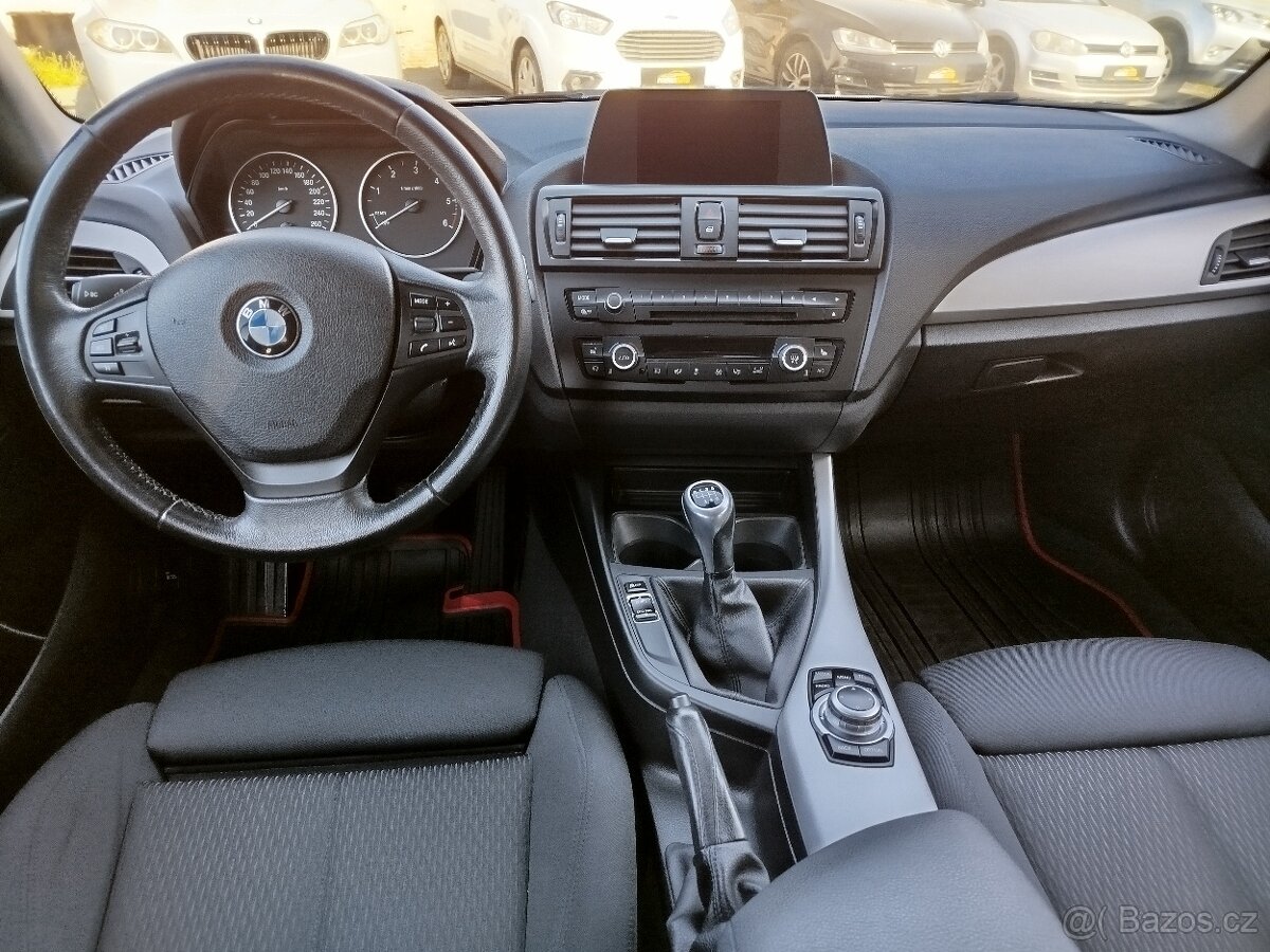 BMW Řada 1 2.0D, r.v. 3/2013, najeto 201.130 km - 11