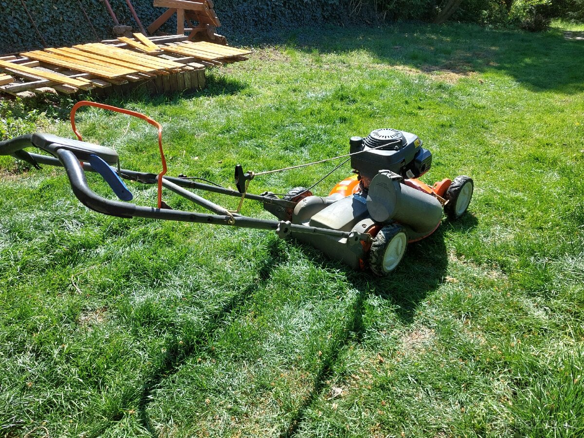 Sekačka Husqvarna - 11