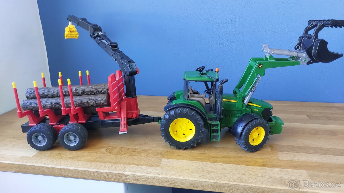 Traktor Bruder John Deere 7930 + vlek - 11