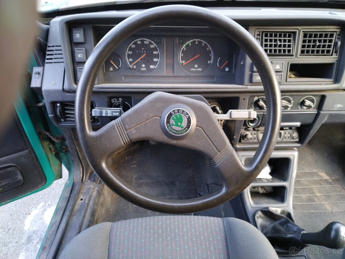 Škoda Favorit Pick-Up - 11