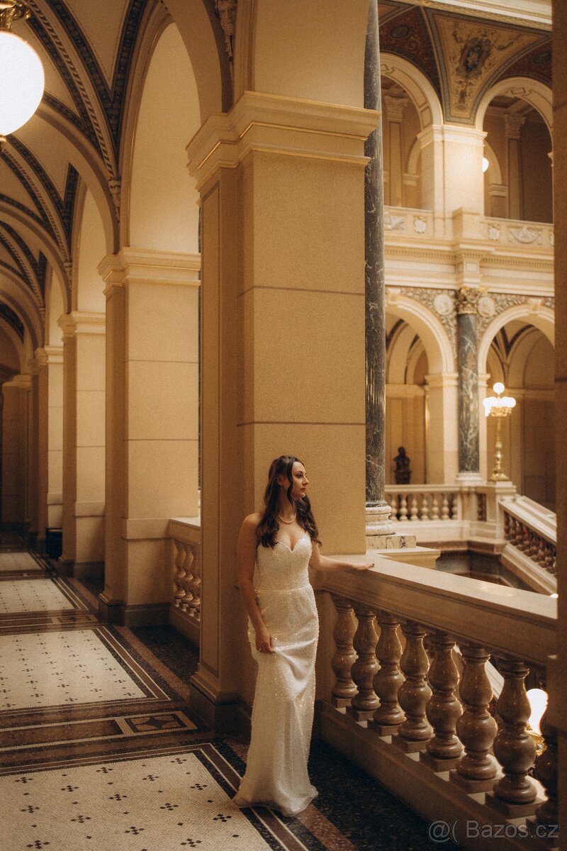 Svatební šaty - 11