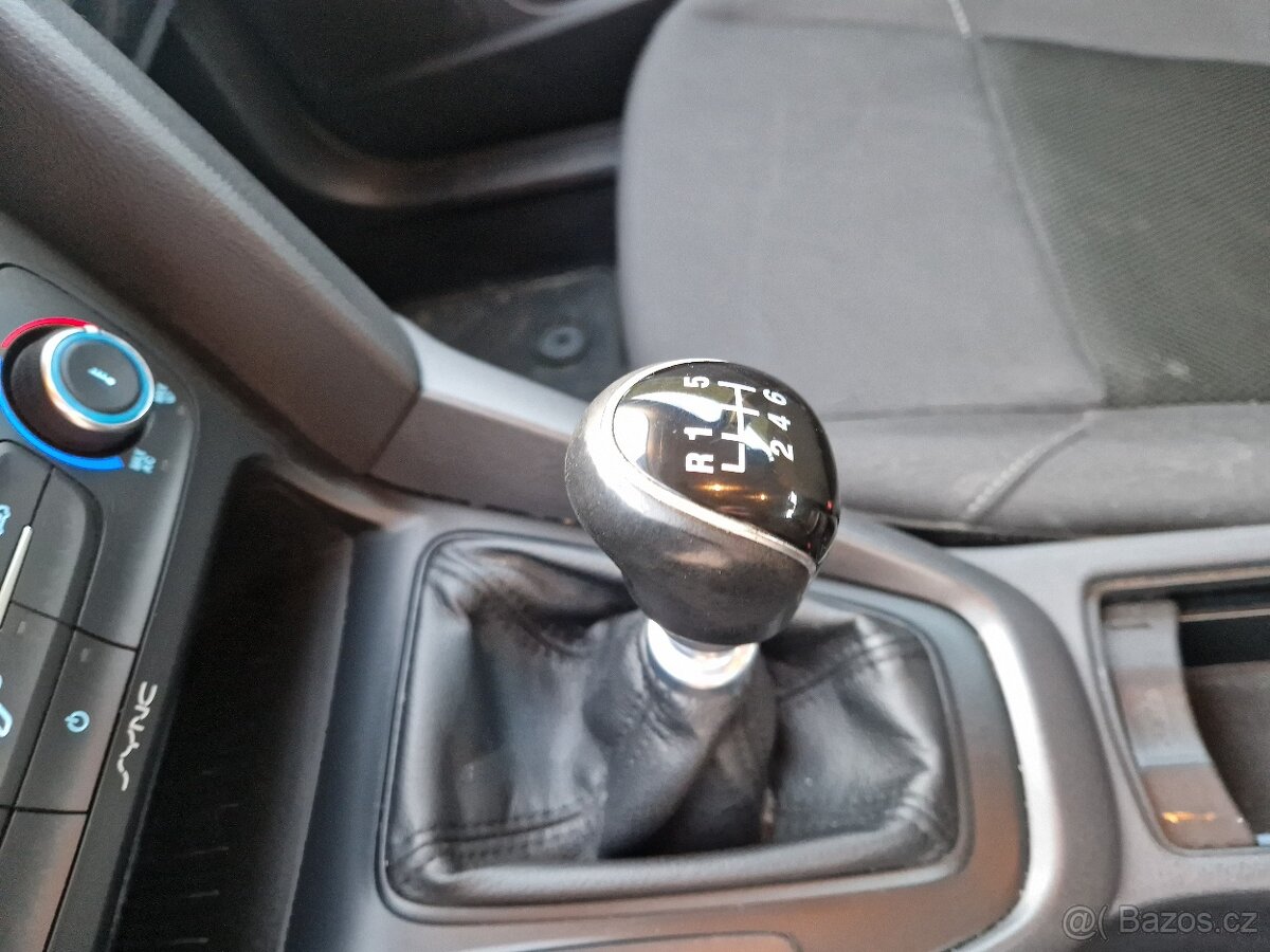 Ford Focus Combi 1.5 tdci - 11