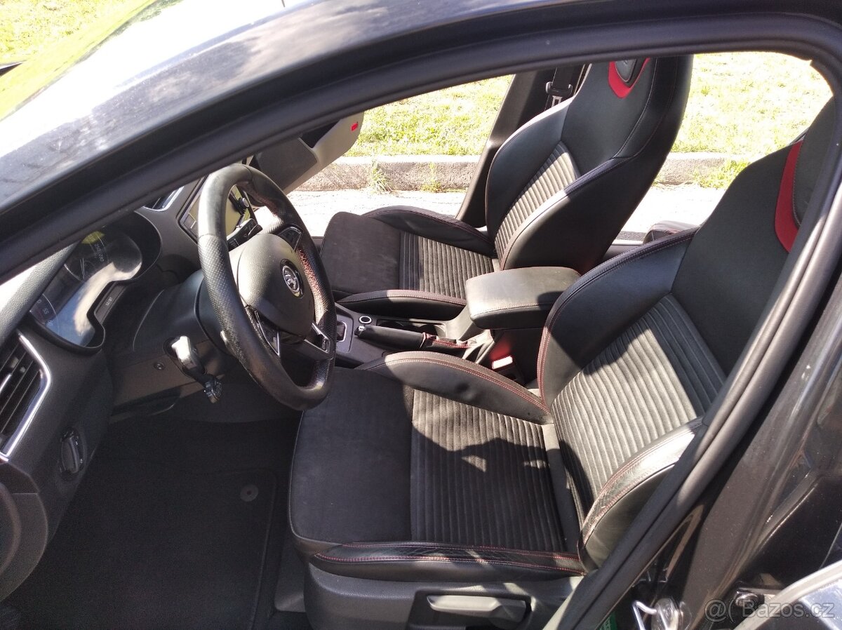 Škoda Octavia RS 2.0TDi -135kw - 11