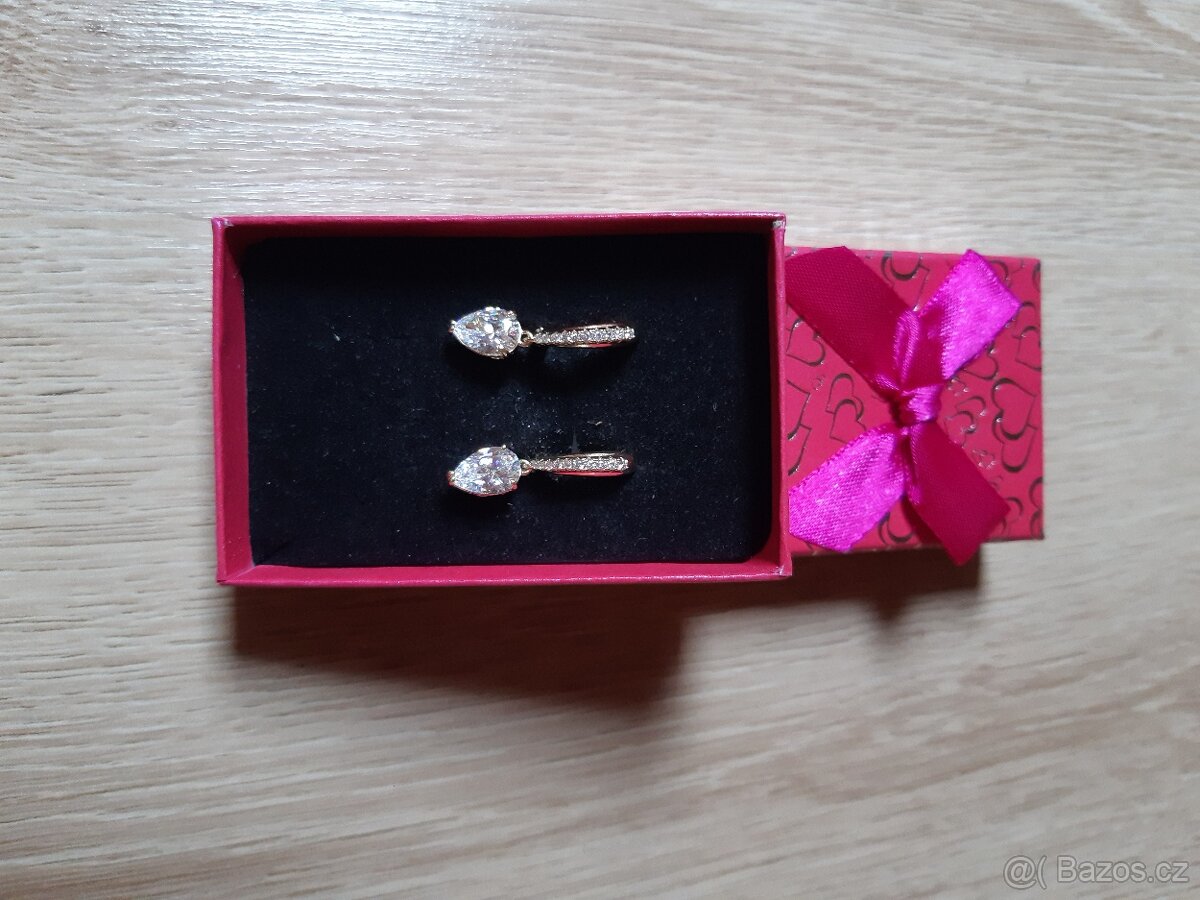 Luxusní visící pozlacené náušnice - 11