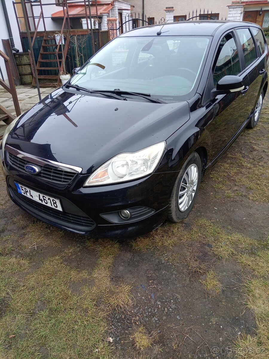 Prodám ford focus 1.6 tdci 80 kW. R. V. 2009 - 11