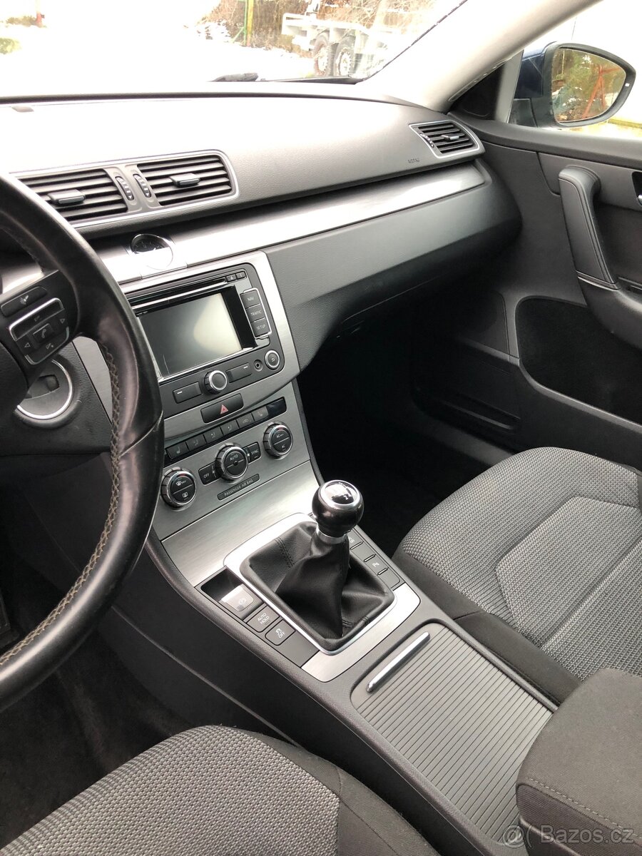 Volkswagen Passat B7 1.4 TSI Combi - 11