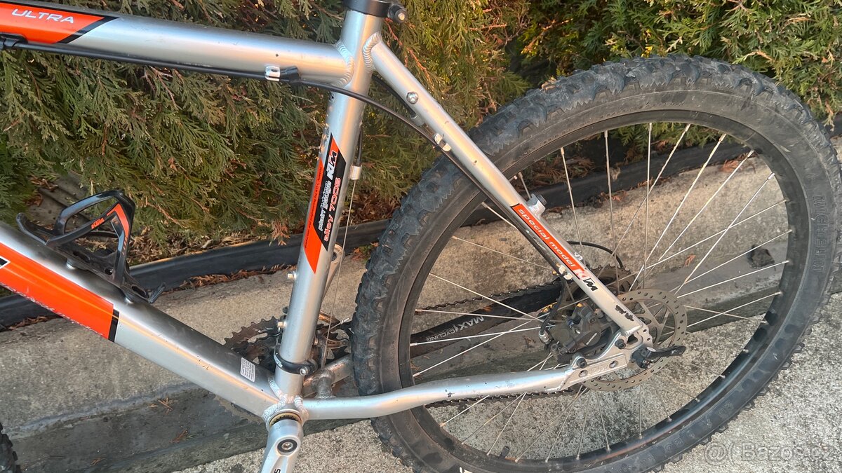 Horské kolo KTM - 11