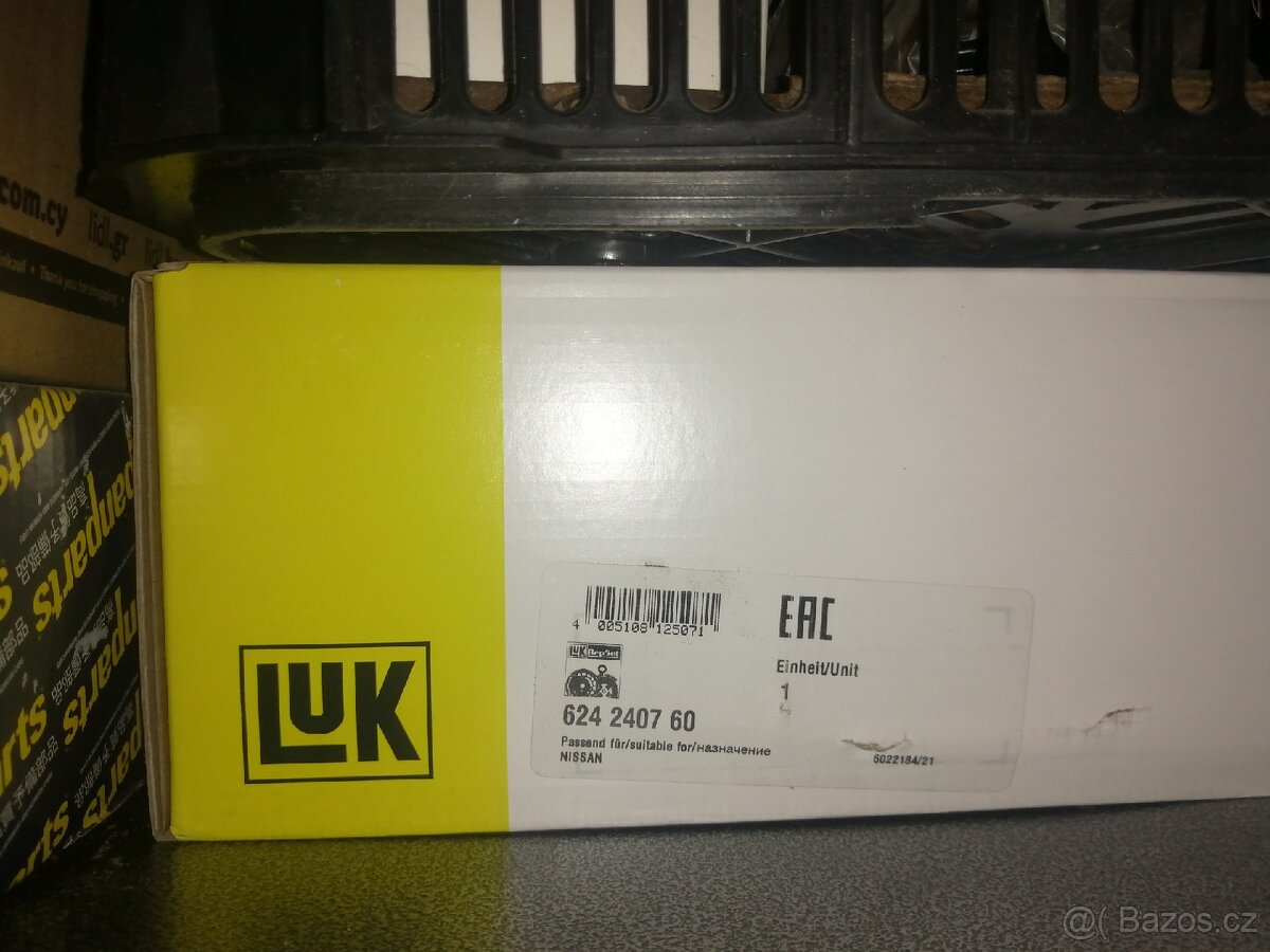 Nissan Terrano 1 D21 Díly - 11