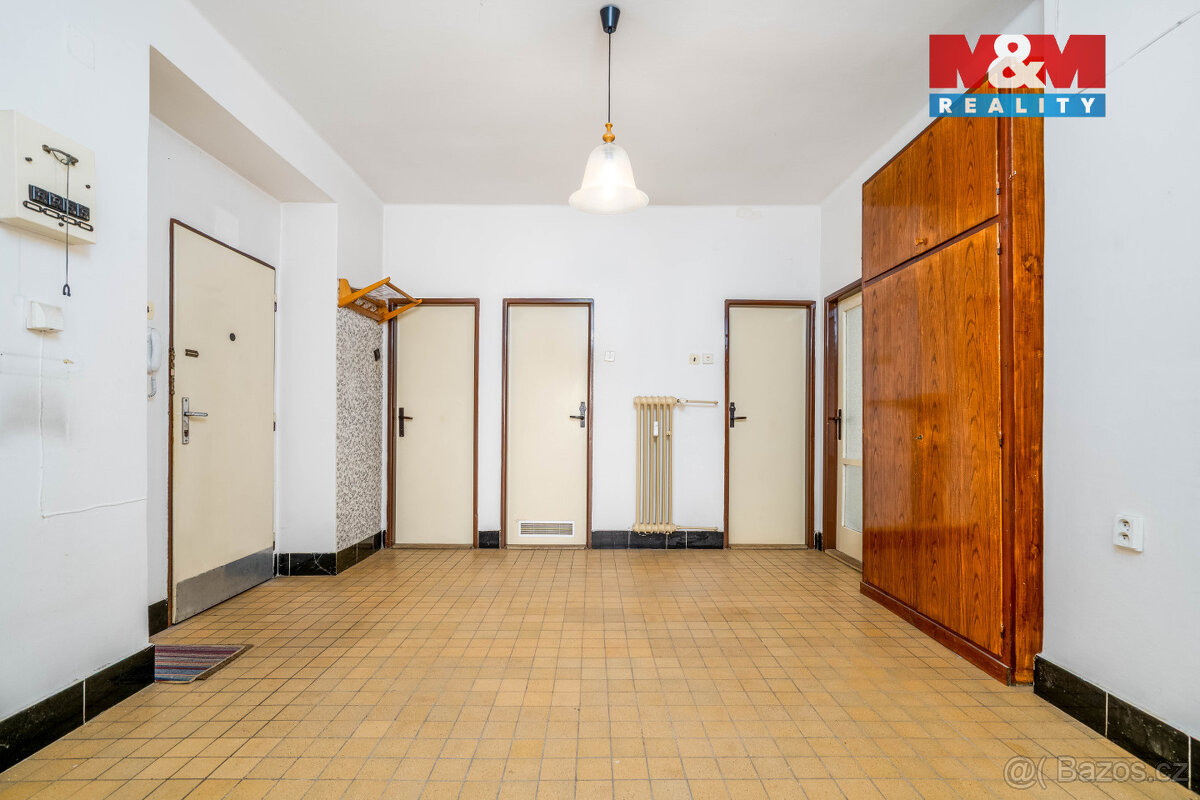 Prodej bytu 3+1, 91 m², Hradec Králové, ul. Škroupova - 11