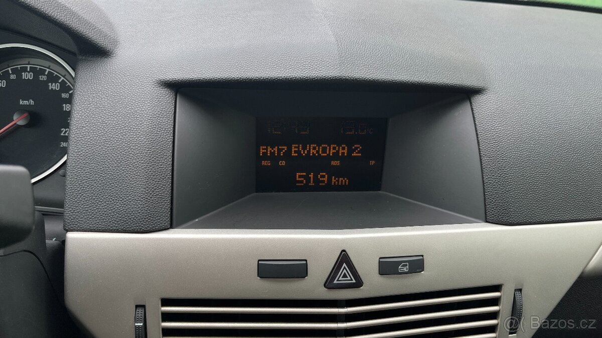 Opel Astra H Caravan - 11