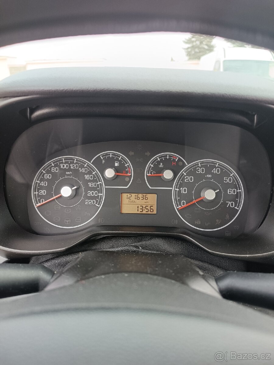 FIAT GRANDE PUNTO 1.3 JTD 55KW - 11